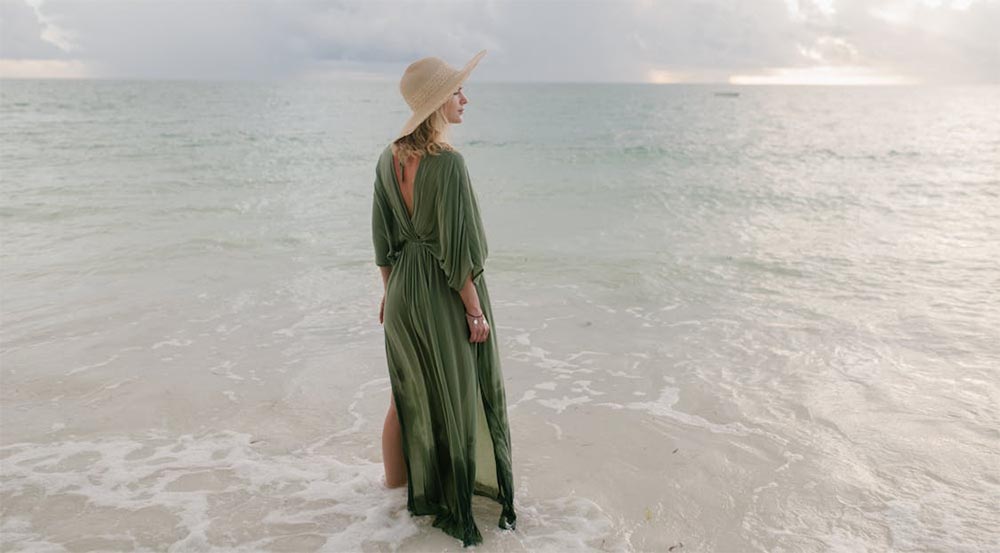 Beach Dress for Party and Leisure: Crystal & Beaded Styles for Summer Glam